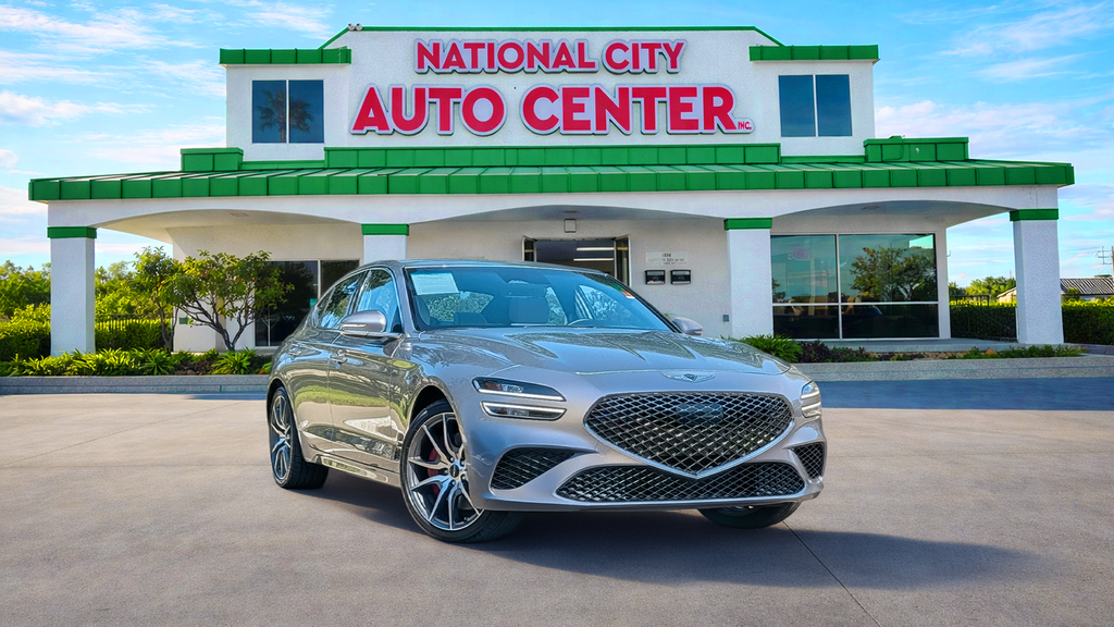 Makalu Gray 2025 Genesis G70 Sedan Rear-Wheel Drive 8-Speed Automatic