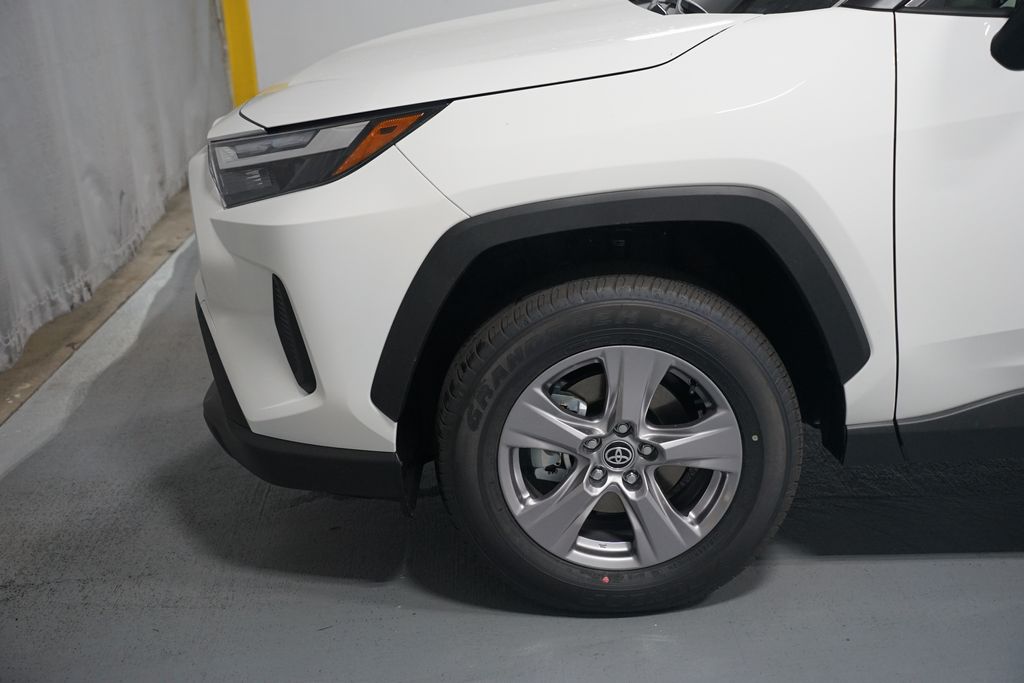 Thumbnail: 2025 Toyota RAV4 - 5