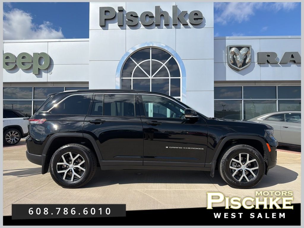 Diamond Black Crystal Pearlcoat 2025 Jeep Grand Cherokee Limited 4WD SUV / Crossover Four-Wheel Drive 8-Speed Automatic