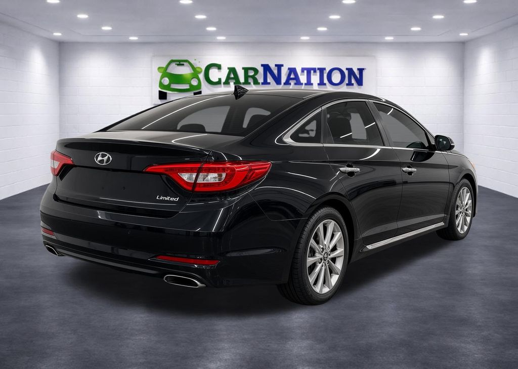 Photo 2 of 2015 Hyundai SONATA Limited