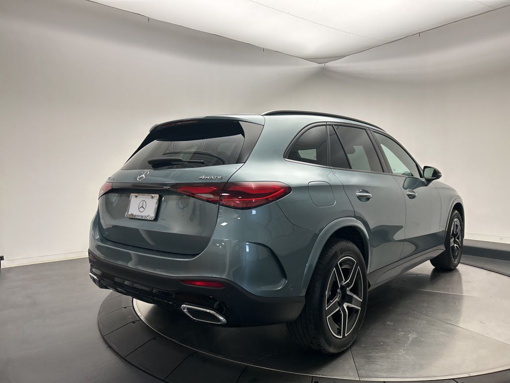 Thumbnail: 2026 Mercedes-Benz GLC - 7