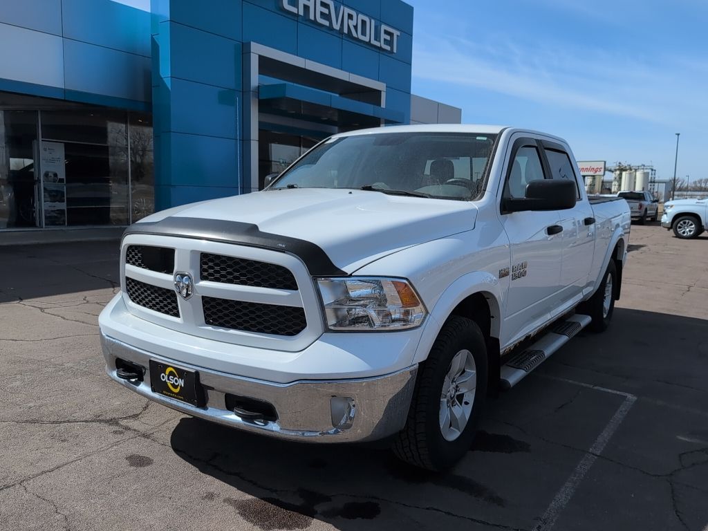 2017 RAM 1500 SLT Crew Cab 4WD