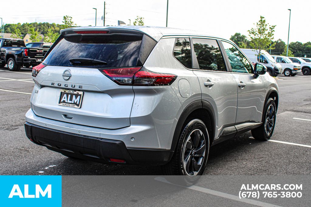 Used 2025 Silver Nissan SV image 5