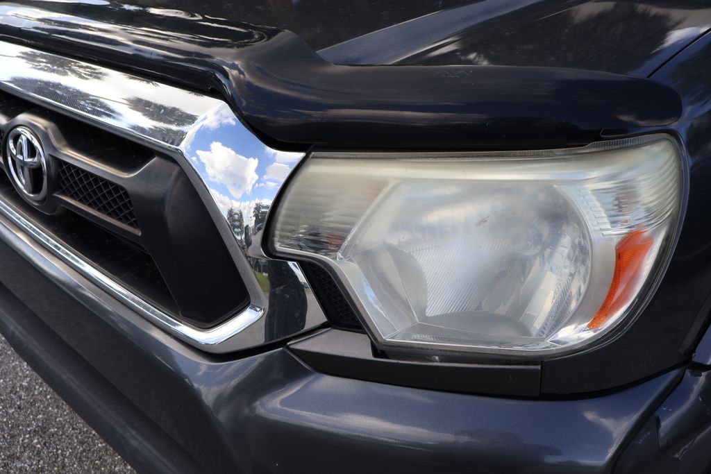 Thumbnail: 2012 Toyota Tacoma - 3