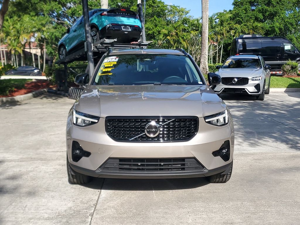 used 2023 Volvo XC40 car, priced at $28,595