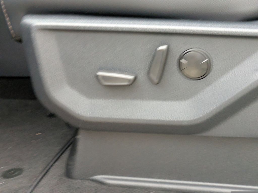 2025 Ford F-250 Black Widow