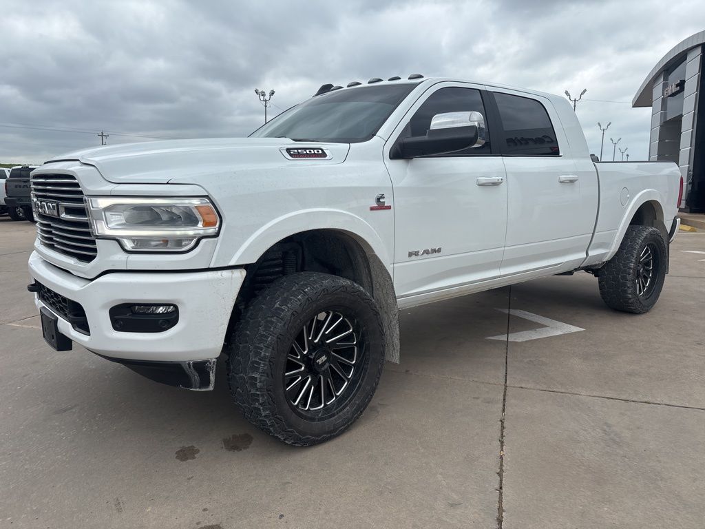 View vehicle photo 2