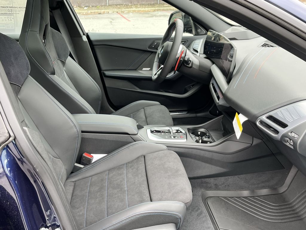 Thumbnail: 2025 BMW 2 Series - 25