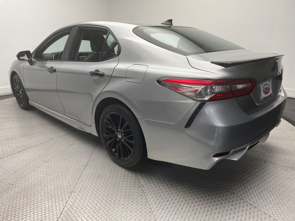 2019 Toyota Camry SE 7