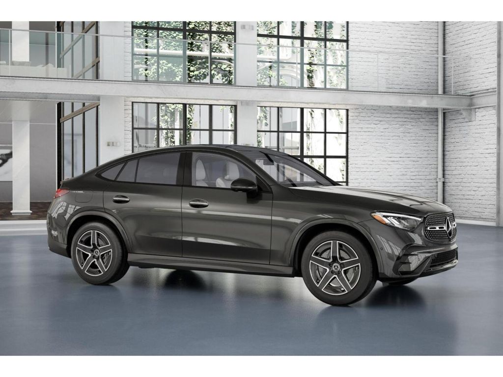 2025 Mercedes-Benz GLC 300 13