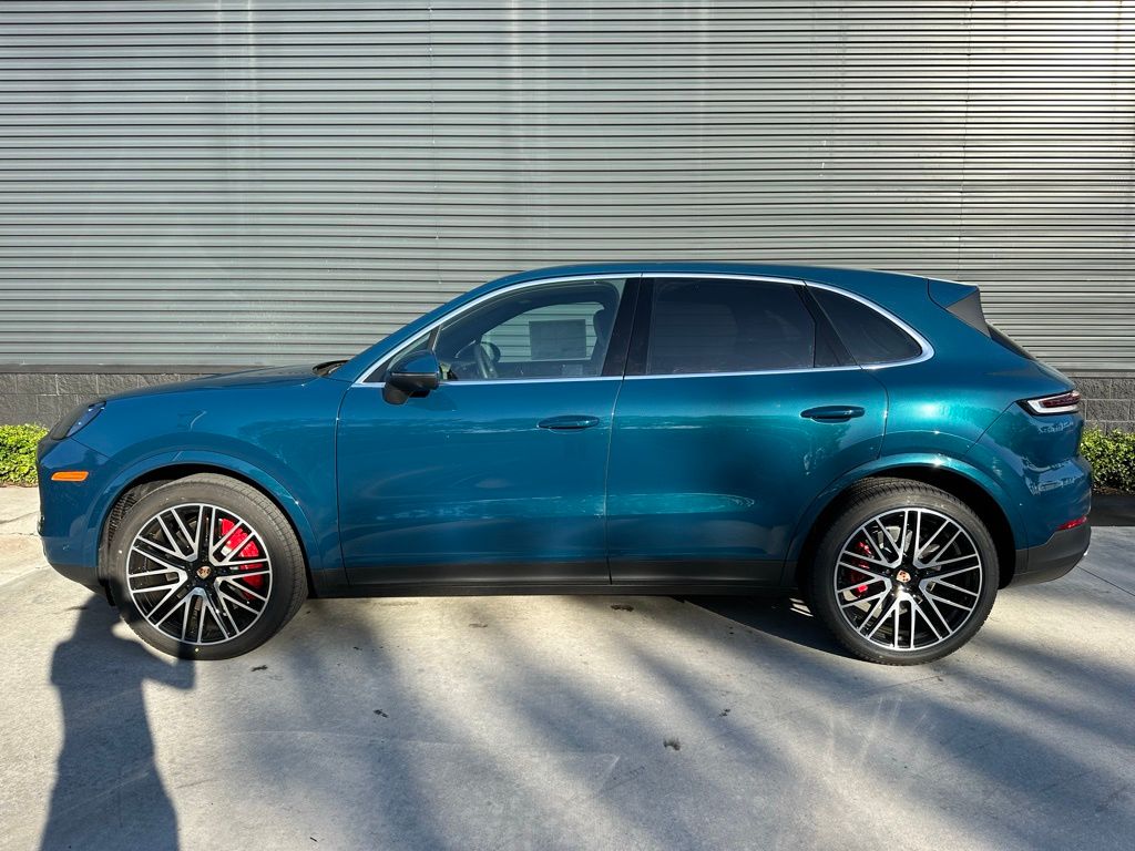 Thumbnail: 2026 Porsche Cayenne - 3