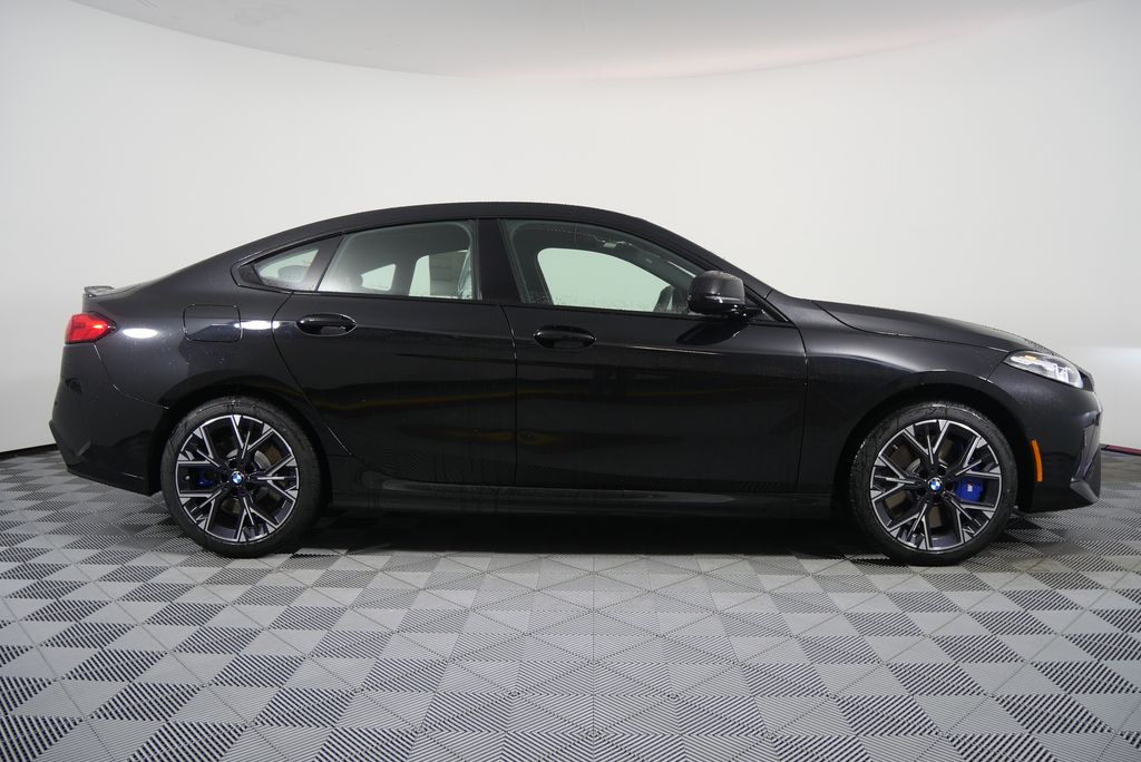 2025 BMW 2 Series M235i xDrive 2