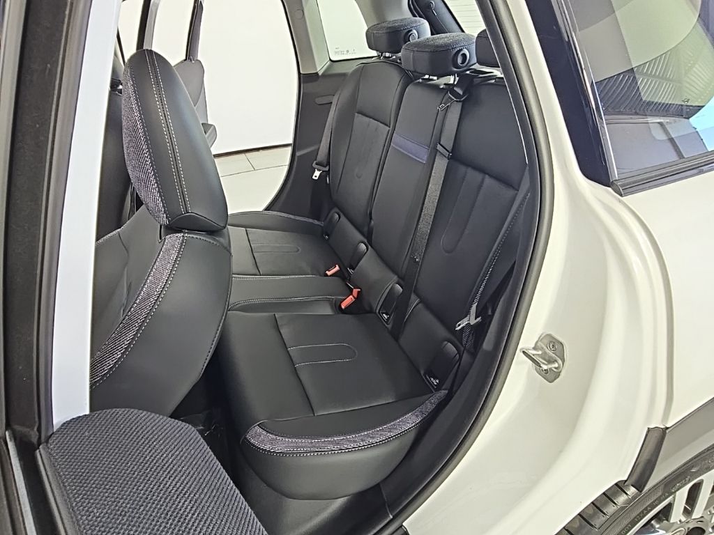 Thumbnail: 2025 MINI Cooper - 21