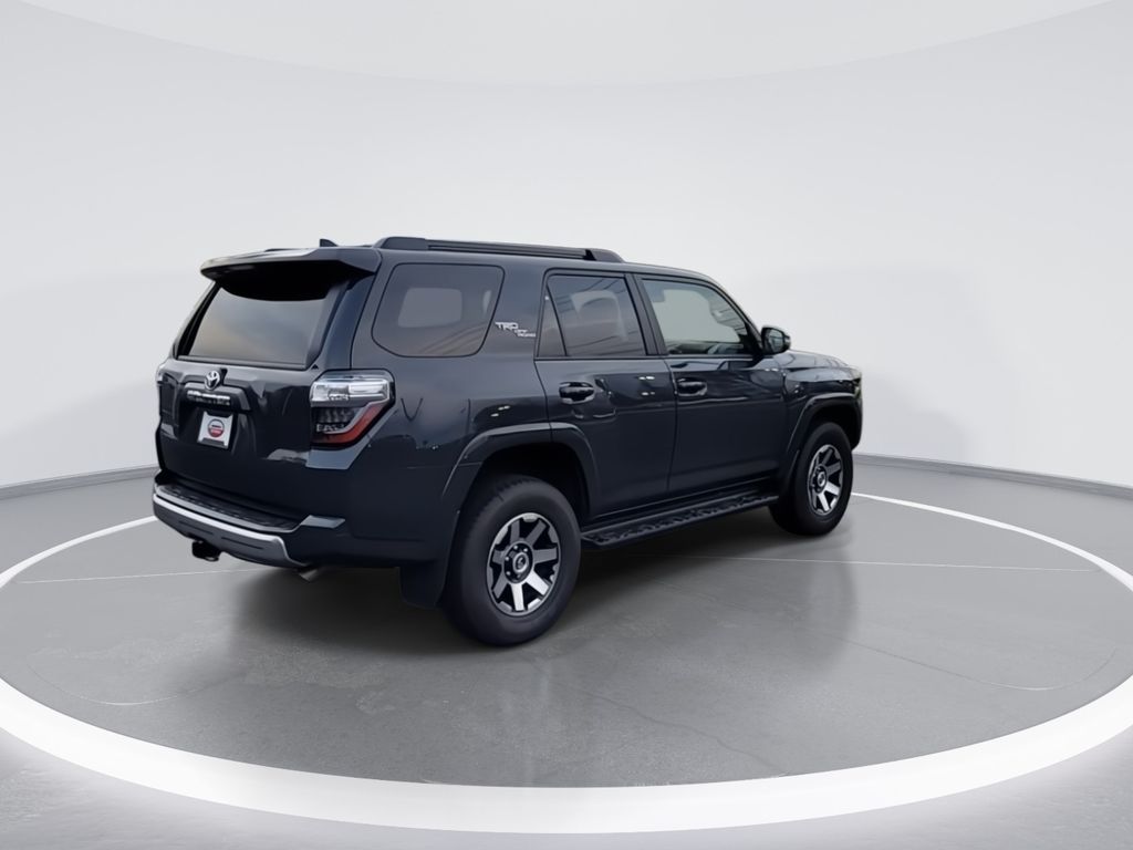 2024 Toyota 4Runner TRD Off Road 8