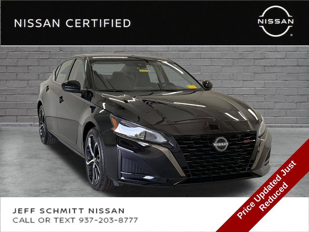 Super Black 2025 Nissan Altima Sedan Front-Wheel Drive Continuously Variable Transmission