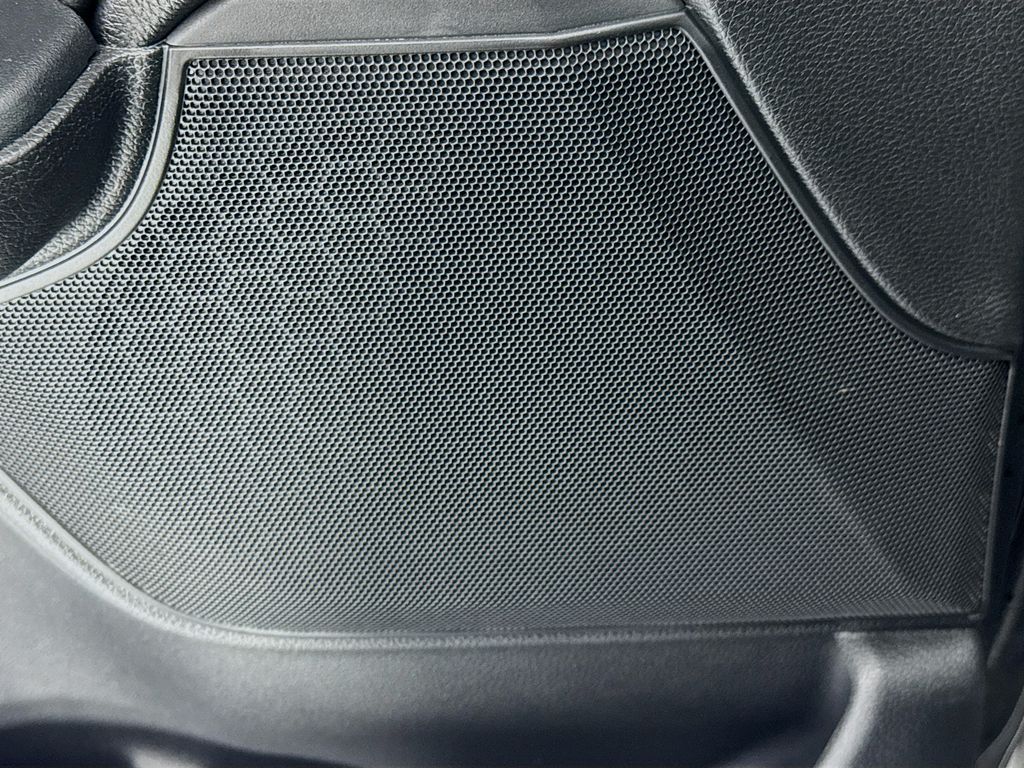 2022 Honda CR-V Hybrid Touring photo