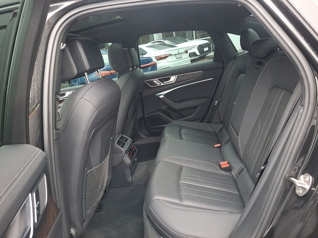 Thumbnail: 2019 Audi A6 - 10