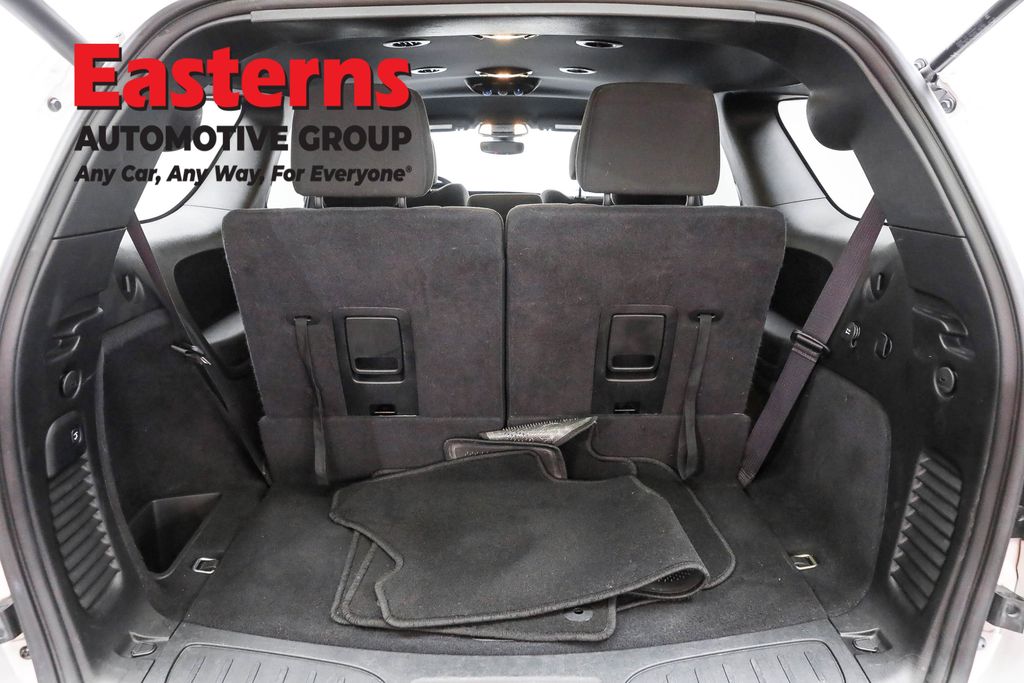 Used 2024 White Dodge R/T image 9