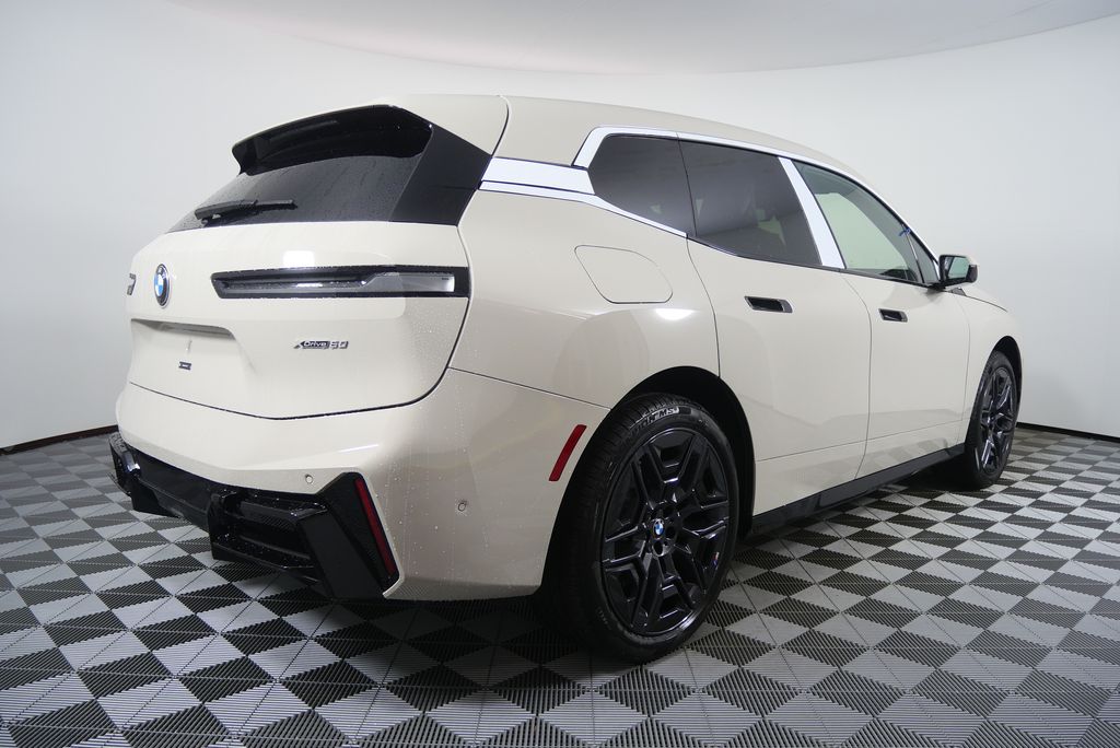 Thumbnail: 2026 BMW iX - 3