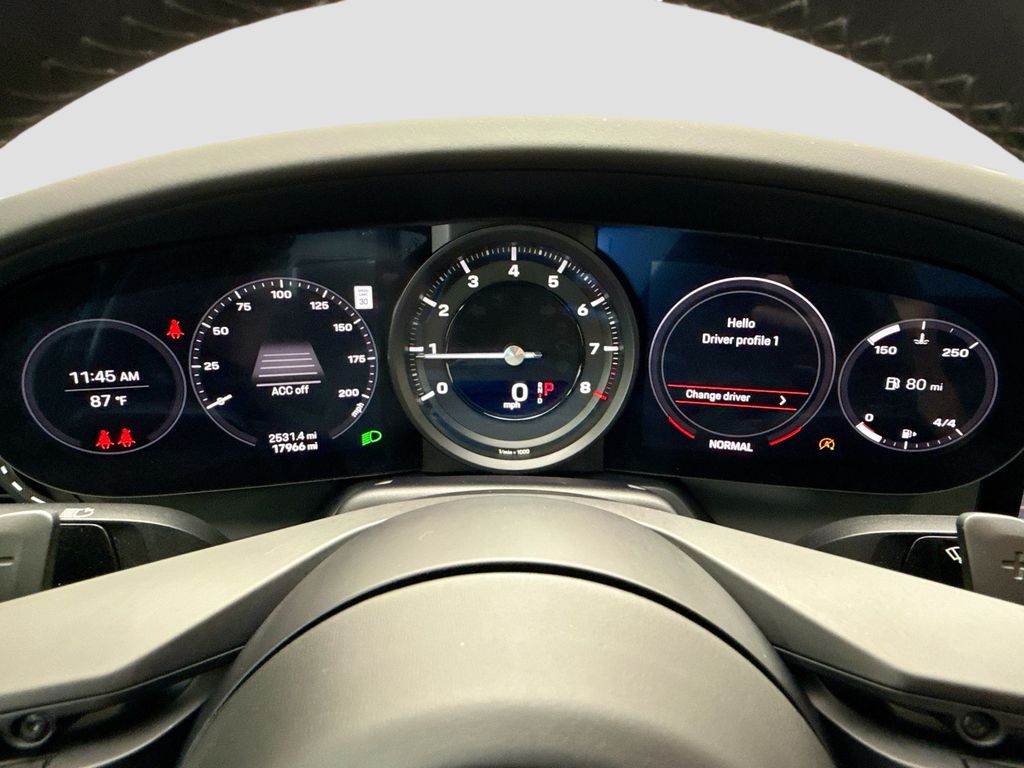 Thumbnail: 2020 Porsche 911 - 32