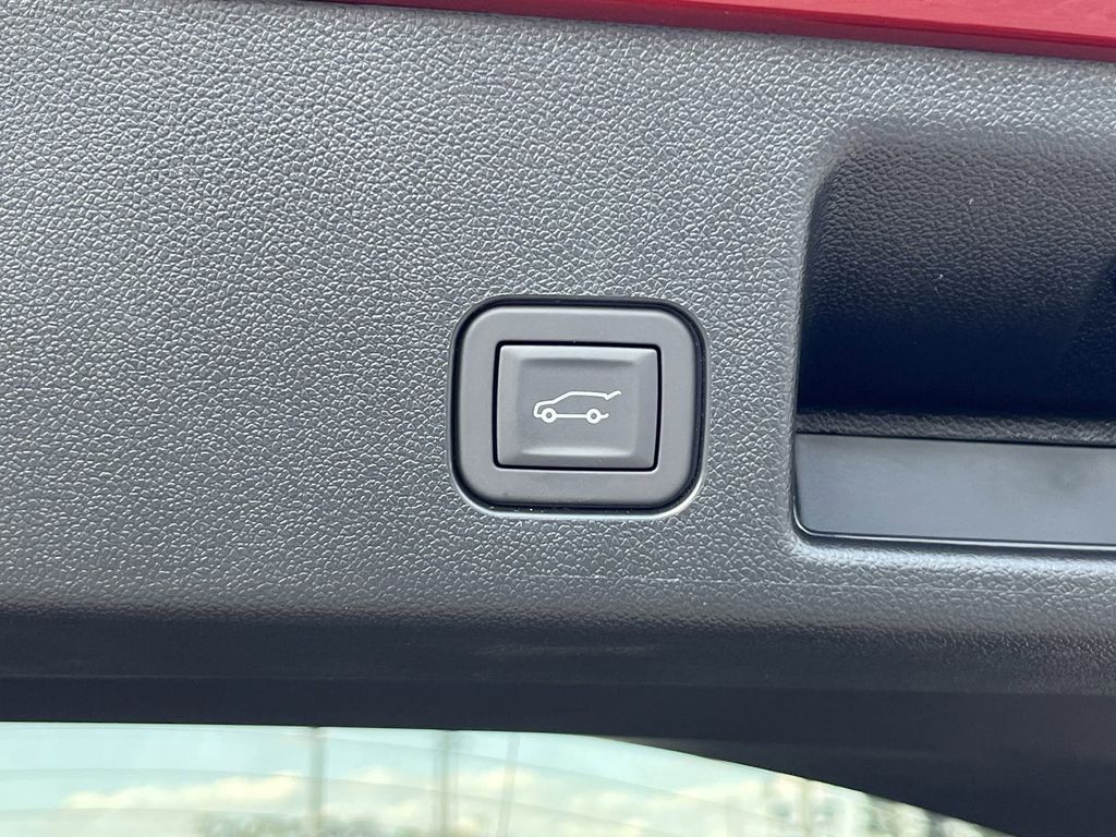 new 2025 Chevrolet Equinox EV car, priced at $34,895