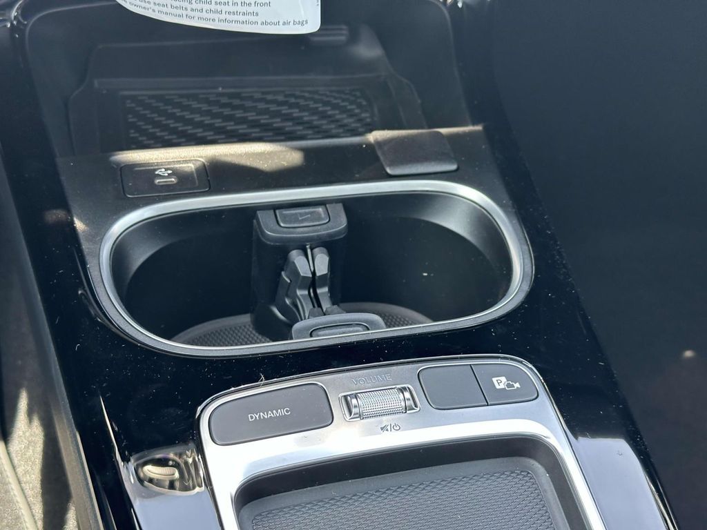 2025 Mercedes-Benz CLA 250 17