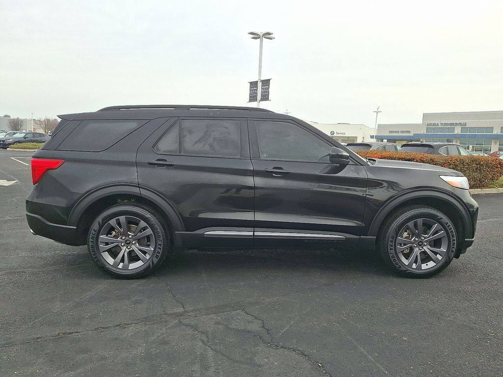 Thumbnail: 2023 Ford Explorer - 7