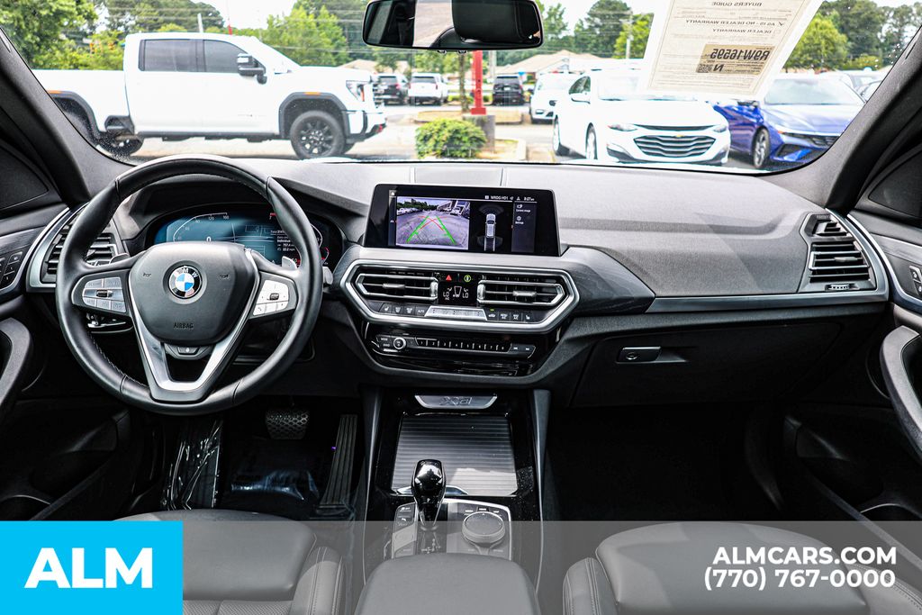 Used 2024 White BMW sDrive30i image 30