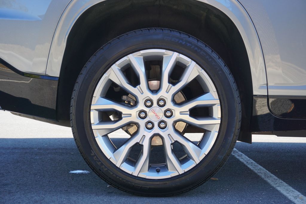 Thumbnail: 2024 GMC Acadia - 17