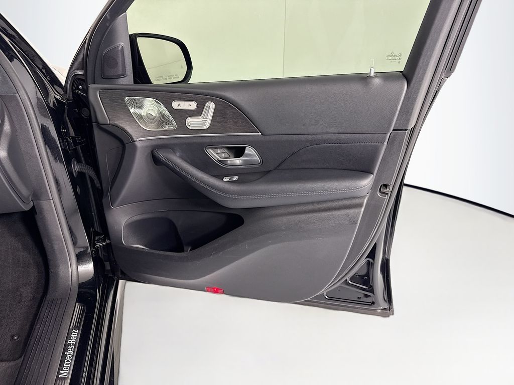 Thumbnail: 2021 Mercedes-Benz GLE - 26