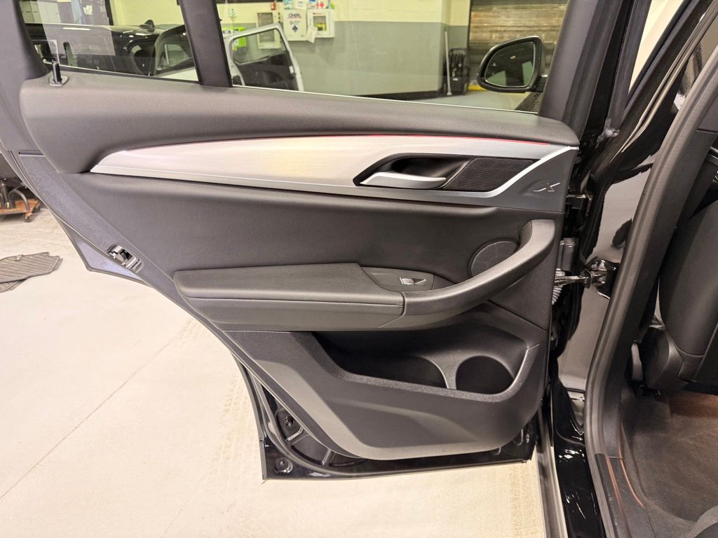 Thumbnail: 2023 BMW X3 - 20