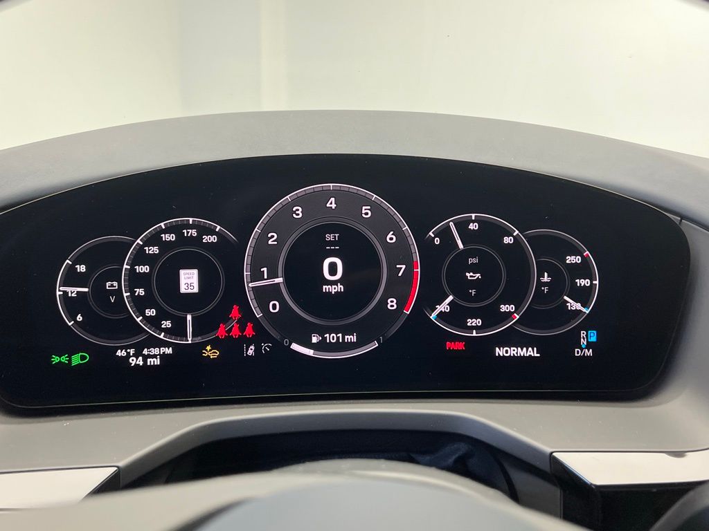 Thumbnail: 2026 Porsche Panamera - 10