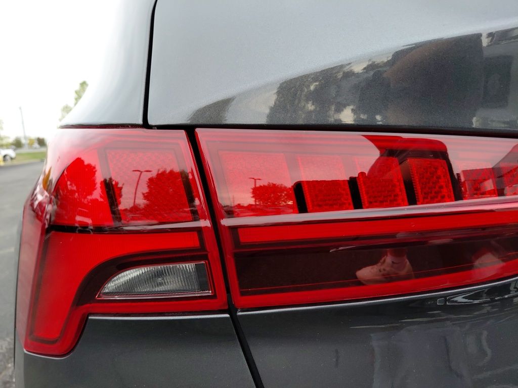 Thumbnail: 2023 Hyundai Santa Fe - 10