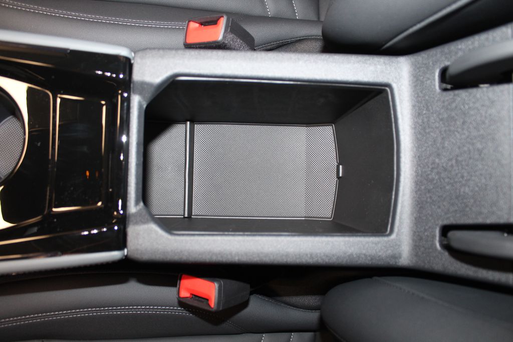 Thumbnail: 2026 Audi Q3 - 16