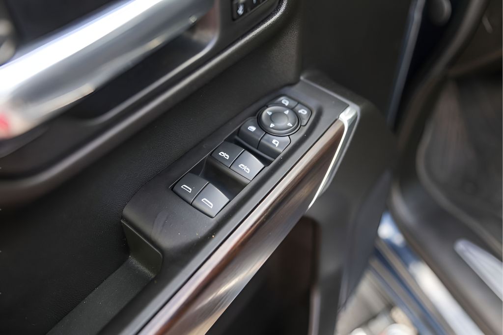 Used Car 2022 Gmc Sierra 1500 Limited  Slt For Sale Under $35,000 In Austin, Texas