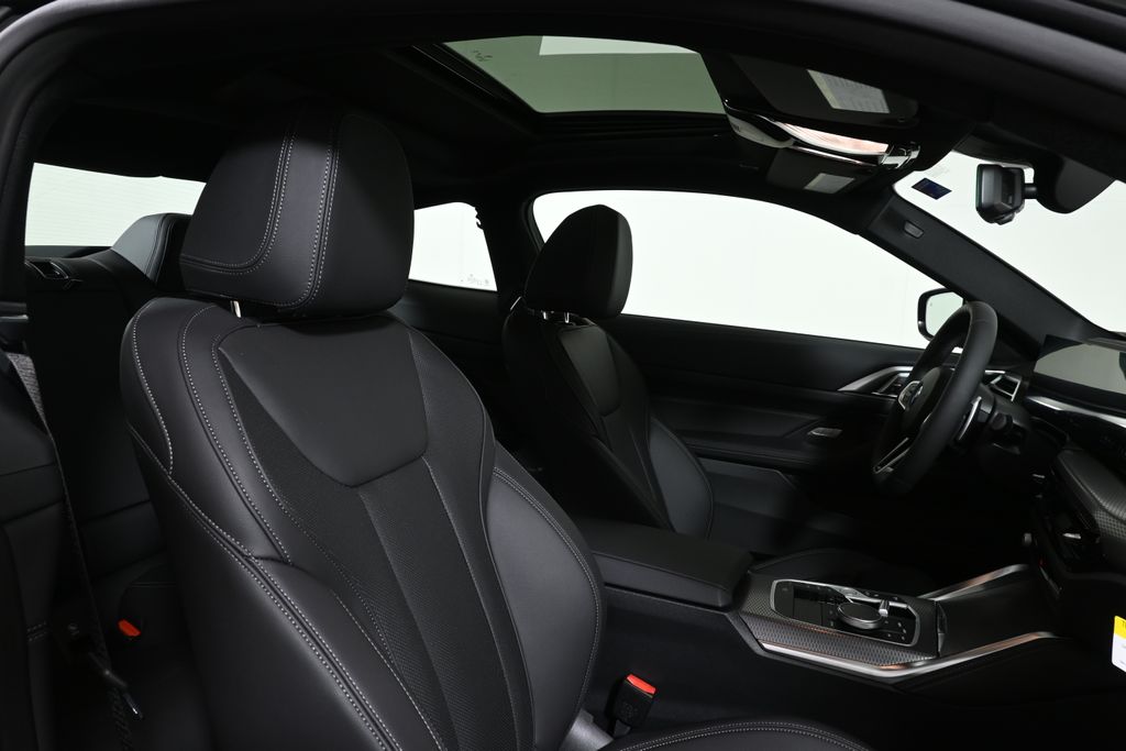 Thumbnail: 2027 BMW 4 Series - 28