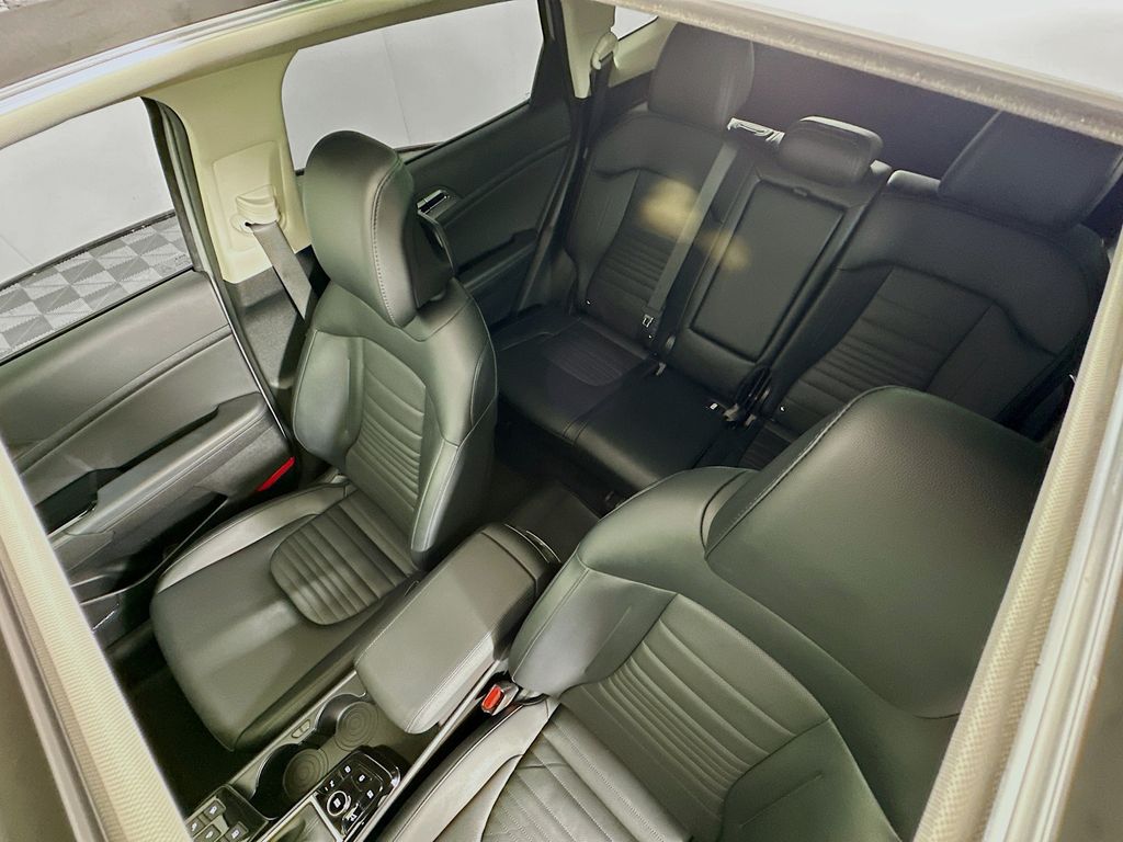 Thumbnail: 2024 Kia Sportage - 23