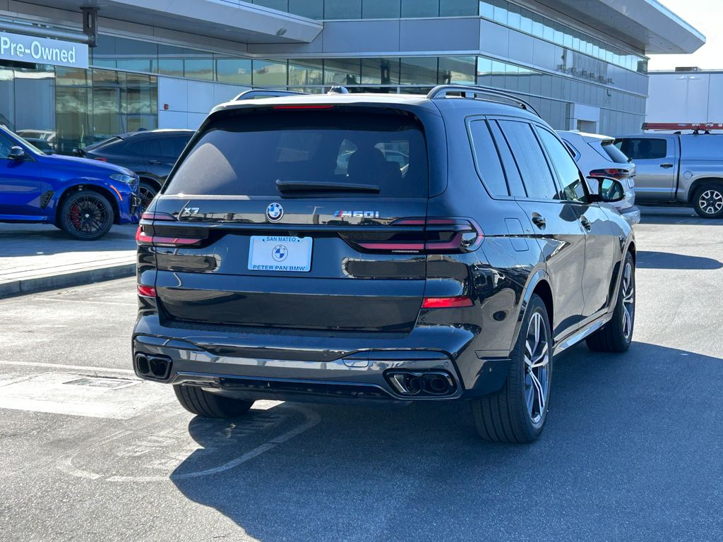 Thumbnail: 2026 BMW X7 - 5