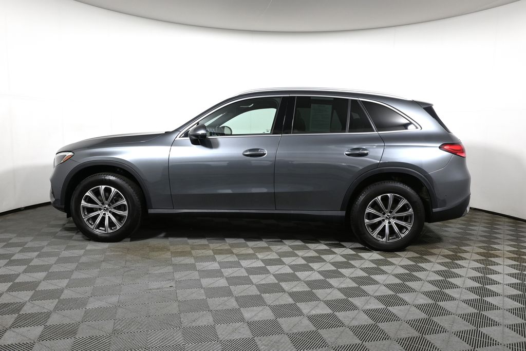 Thumbnail: 2023 Mercedes-Benz GLC - 2