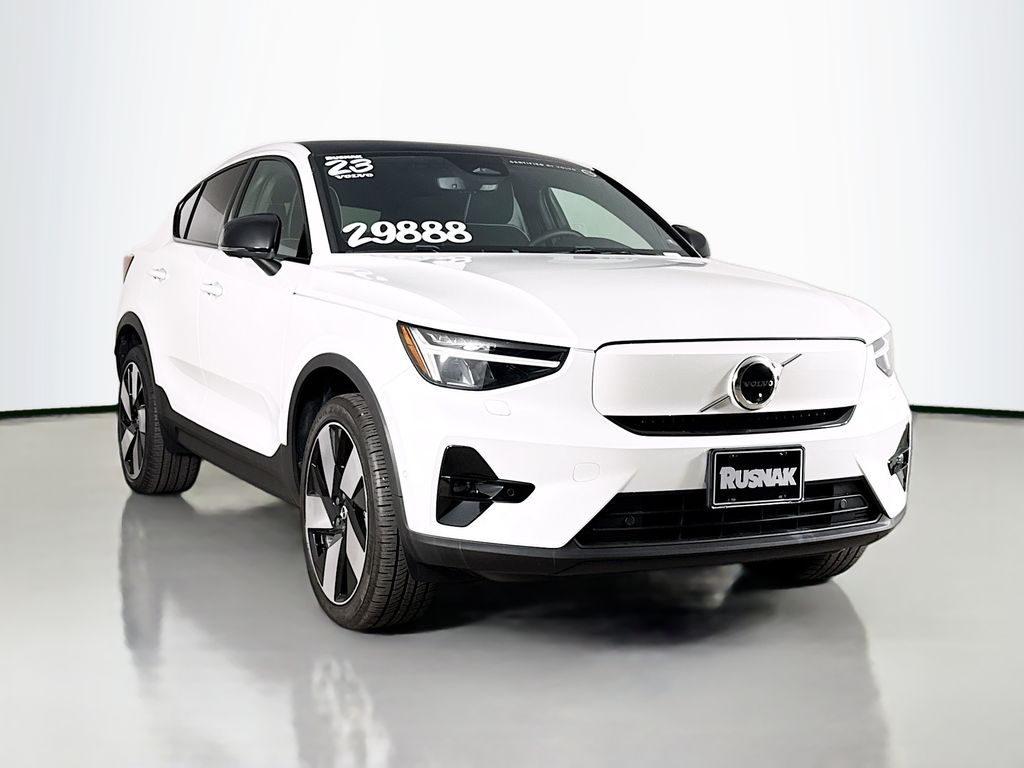 Crystal White Metallic 2023 Volvo C40 Recharge Twin Ultimate eAWD SUV / Crossover All-Wheel Drive 1-Speed Automatic