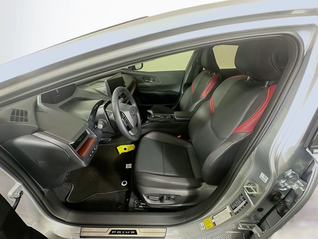 Thumbnail: 2025 Toyota Prius - 21