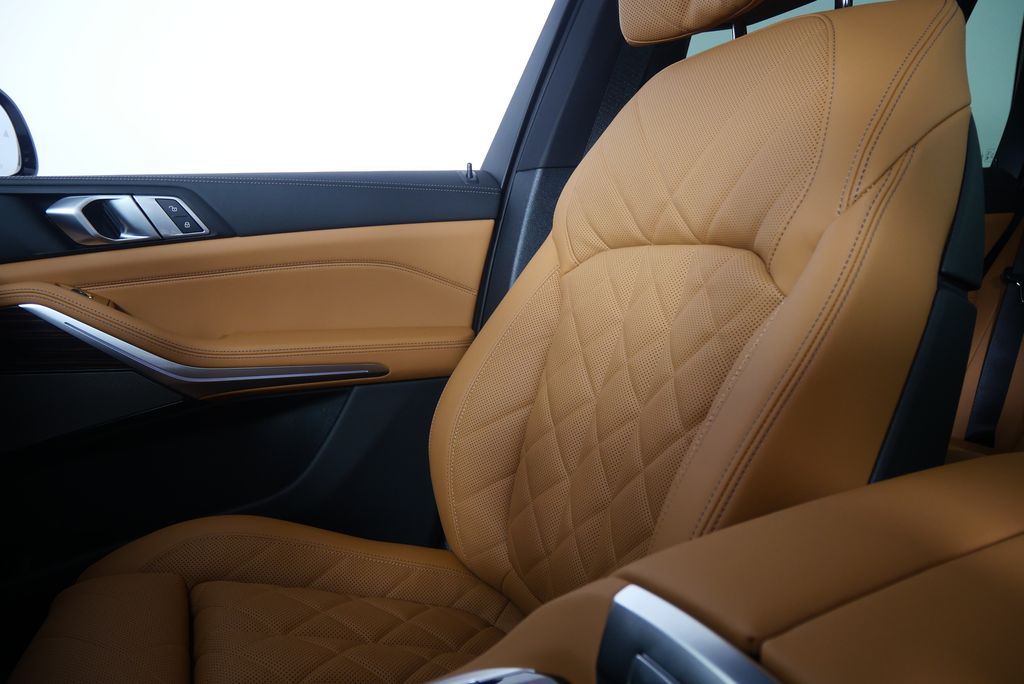 Thumbnail: 2026 BMW X5 - 22