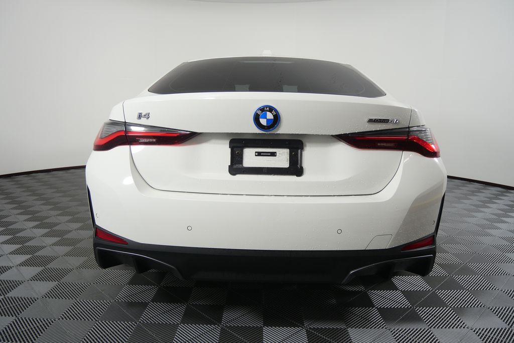 Thumbnail: 2025 BMW i4 - 4
