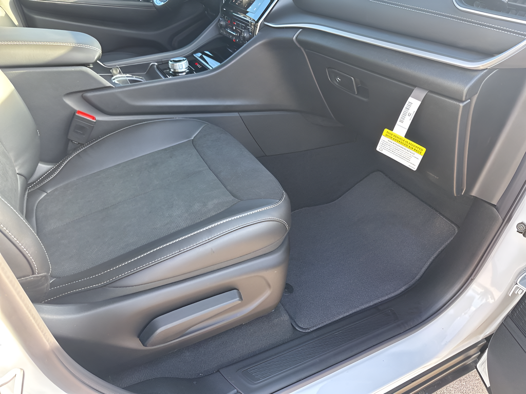 New Car 2025 Jeep Grand Cherokee L  For Sale Under $50,000 In Austin, Texas