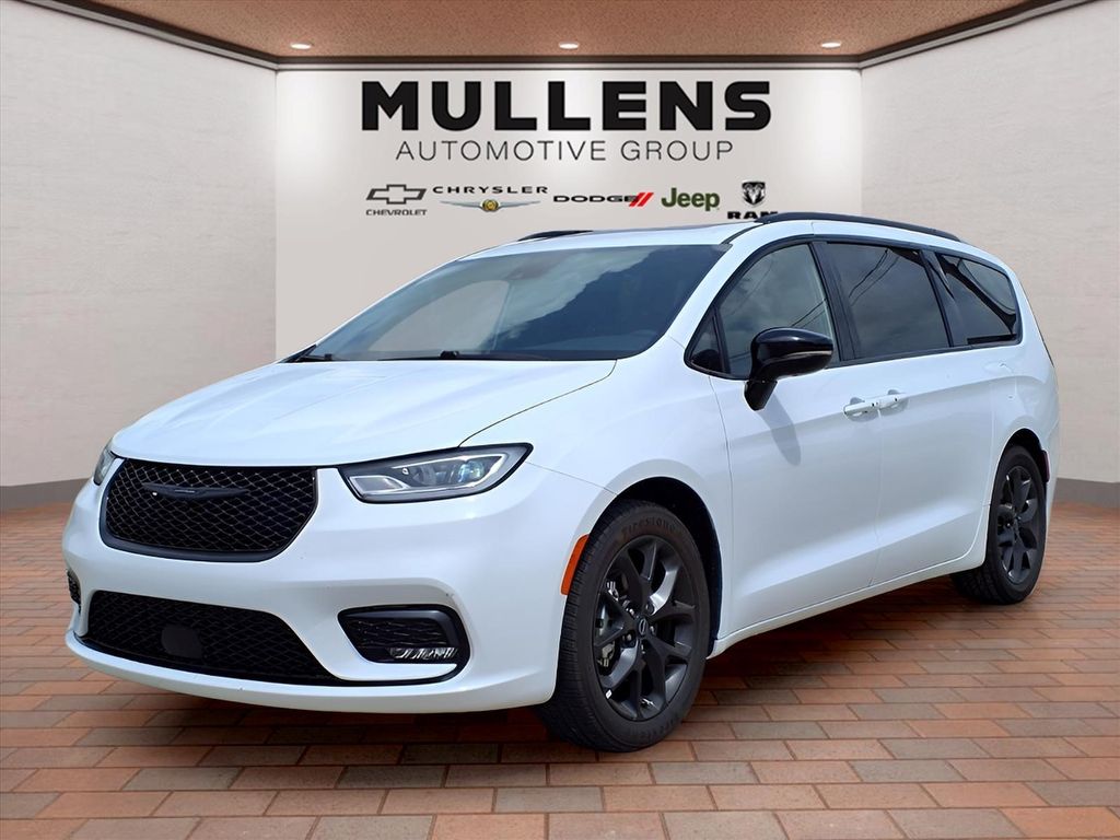 Bright White Clearcoat 2025 Chrysler Pacifica Minivan Front-Wheel Drive Automatic