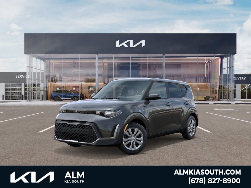 2025 Kia Soul LX's photo