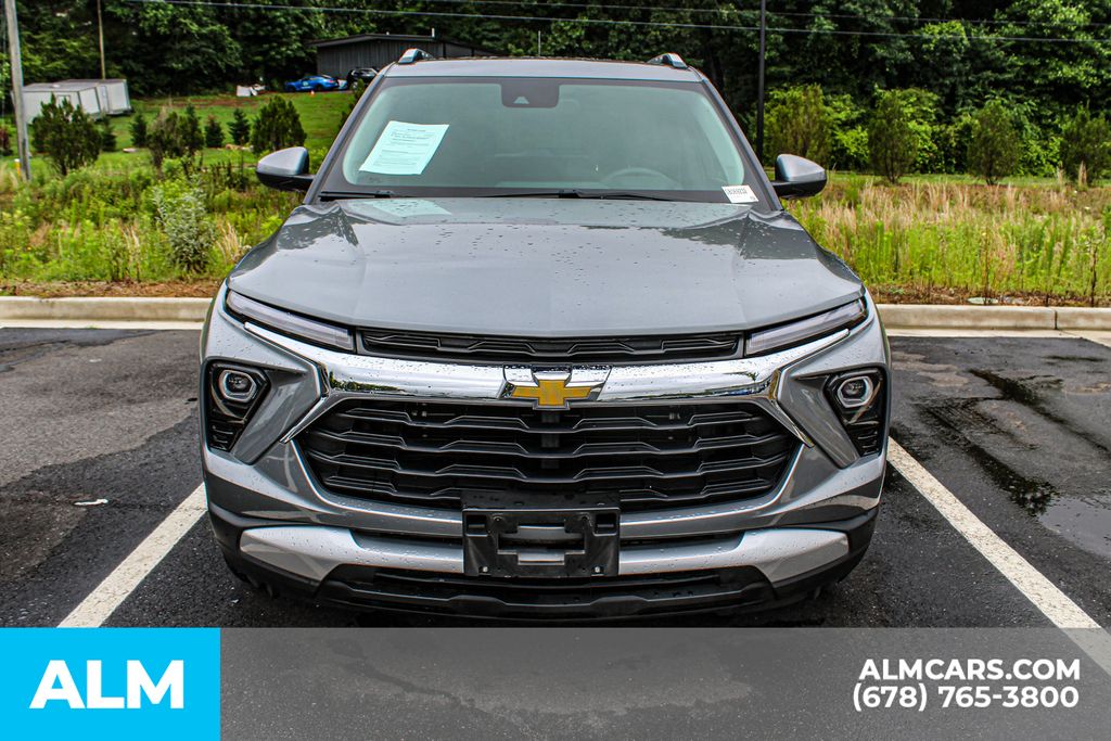 Used 2025 Gray Chevrolet LT image 9