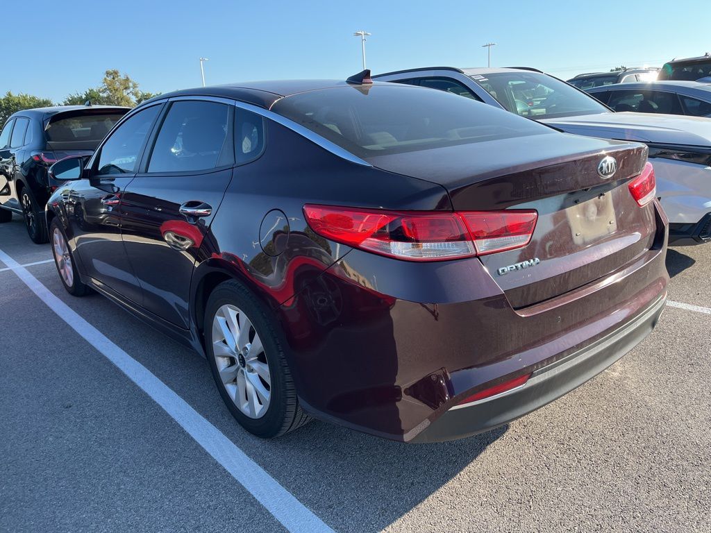 Thumbnail: 2018 Kia Optima - 4