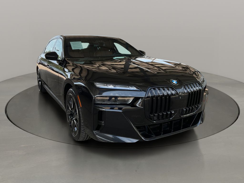 2023 BMW 7 Series 760i xDrive AWD