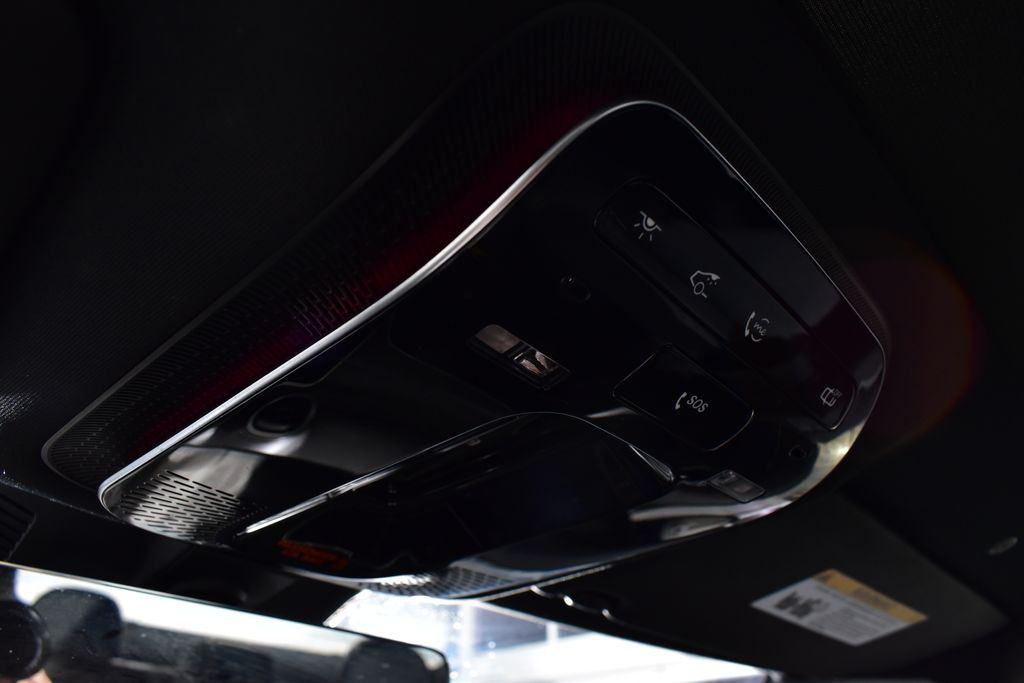 Thumbnail: 2023 Mercedes-Benz C-Class - 21